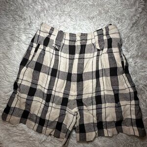 Paul Harris Design Size 4 Shorts